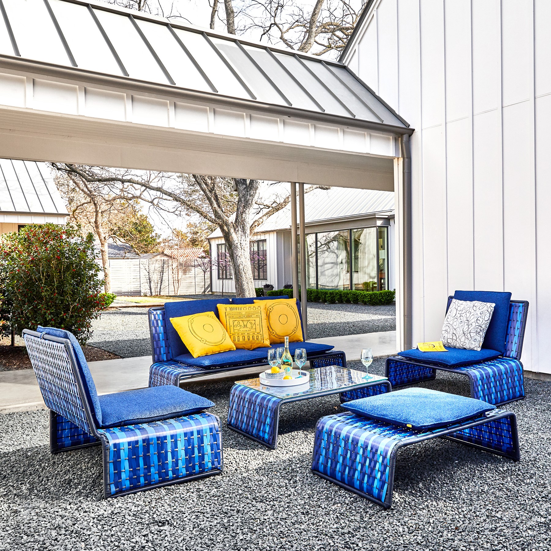 Stori Modern Tabloid seating in blue