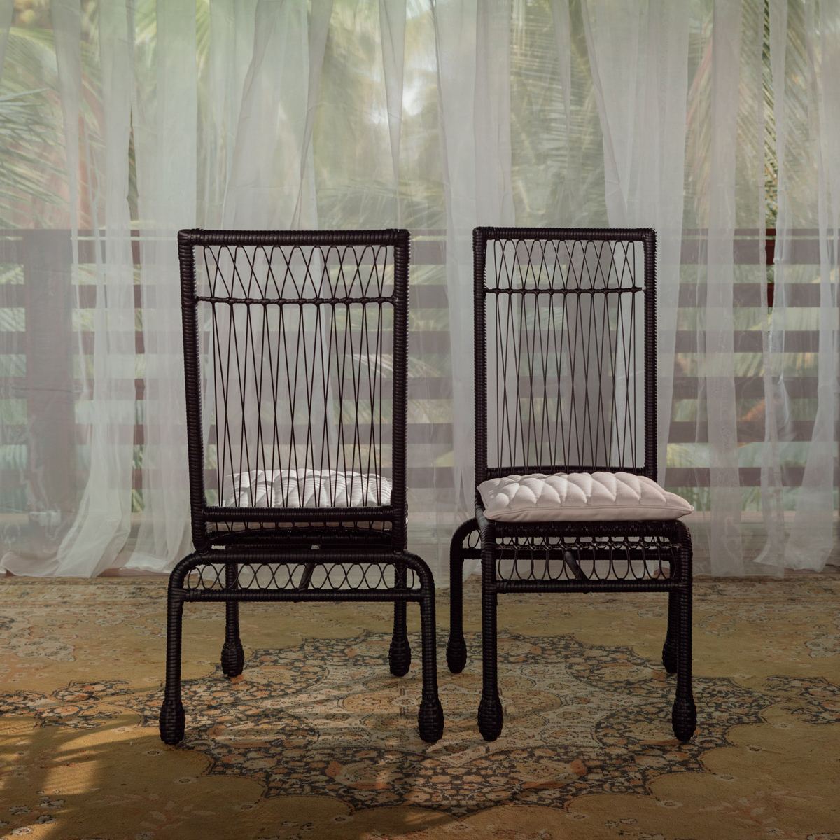 stori modern Memoir outdoor chairs front view